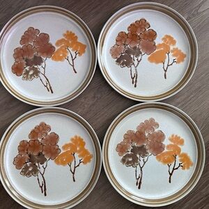 1970S vintage floral stoneware dinner plates